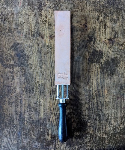 Solingen leather razor strop - solingen,