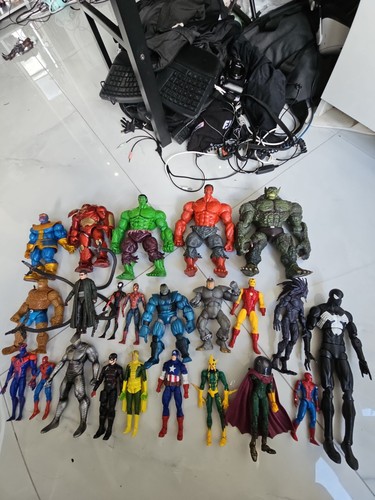Marvel legends collectible - legends,