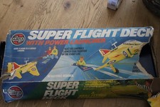 VINTAGE 1975 AIRFIX SUPER FLIGHT DECK TOY NEEDS A BIT OF ATTENTION