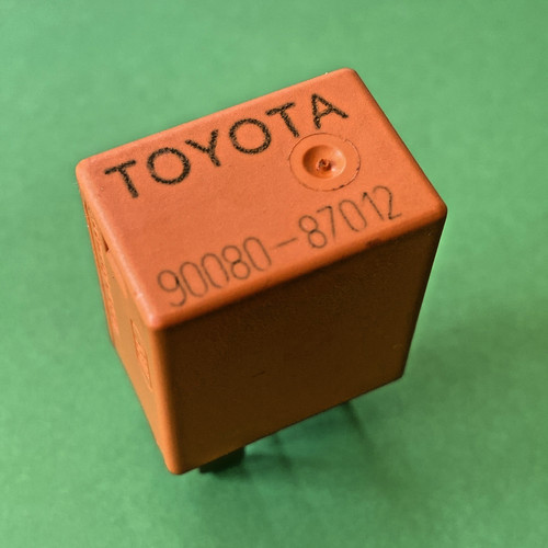 Toyota lexus 12v orange - toyota,