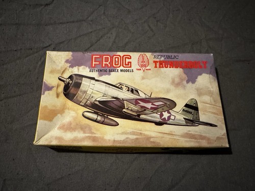 Vintage frog 1959 republic - vintage,
