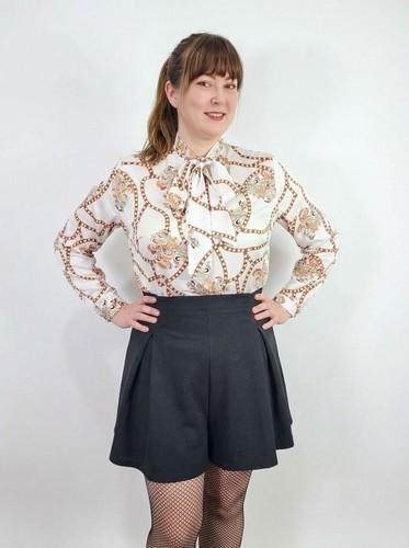 Satin floral chain print - floral, &