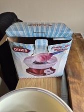 Candy floss maker