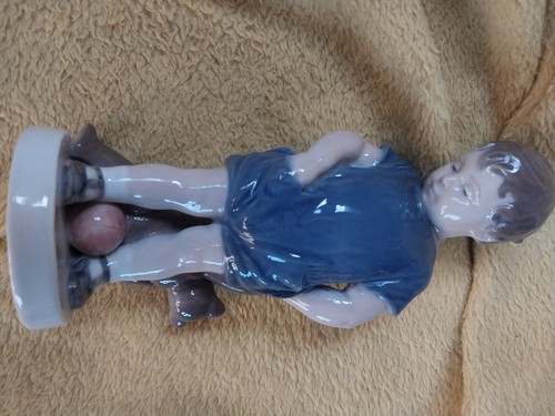 Royal copenhagen figure - royal,