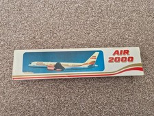 1:200 AIR 2000 BOEING 757 SNAP