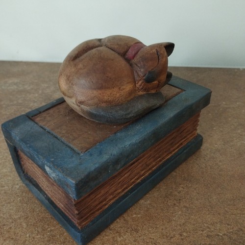 Carved wooden kitten cat - wooden,