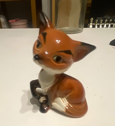 Beswick ceramic fox figurine - beswick,