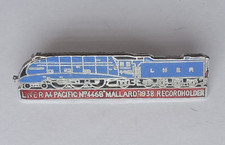 Steam Train Loco Railway Badge. LNER "Mallard" 1938 Record Holder.  PB1-81