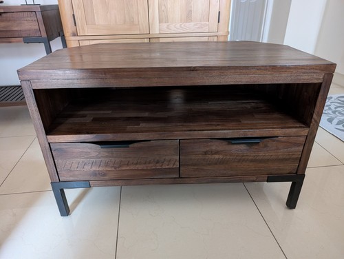 Solid dark wood - solid, corner
