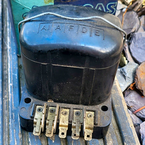 Classic mini dynamo voltage - classic,