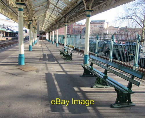 Photo 6x4 dark green - dark, benches