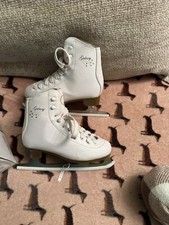 SFR Galaxy Ice Skates