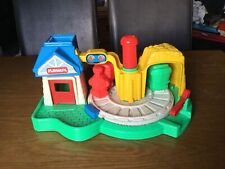 playskool push and go train station working (no figures)