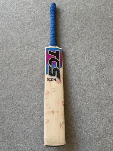 Used tcs icon cricket - bat, (2lb
