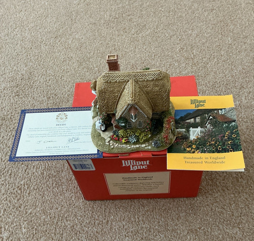 Lilliput lane strawberry tea - lilliput,