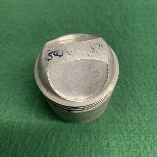 Triumph 650 high compression - triumph,
