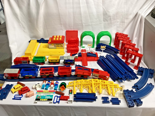 Tomy childrens vintage train - childrens,