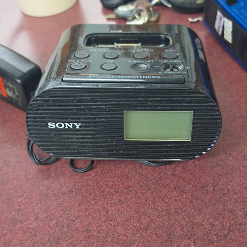Sony digital alarm clock radio - digital,