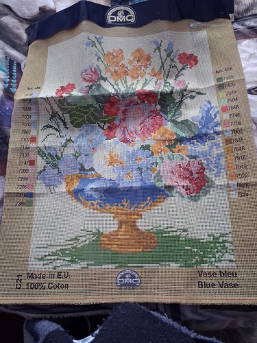 Dmc blue vase - tapestry, canvas