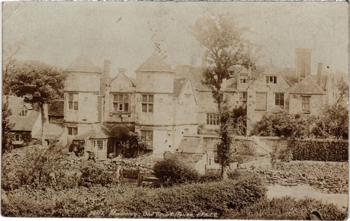 Old court house madeley - old,