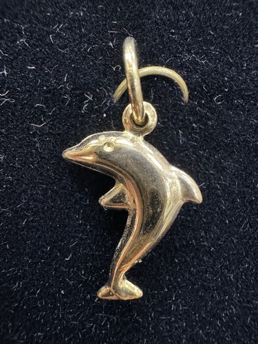 9ct yellow gold dolphin - 9ct,