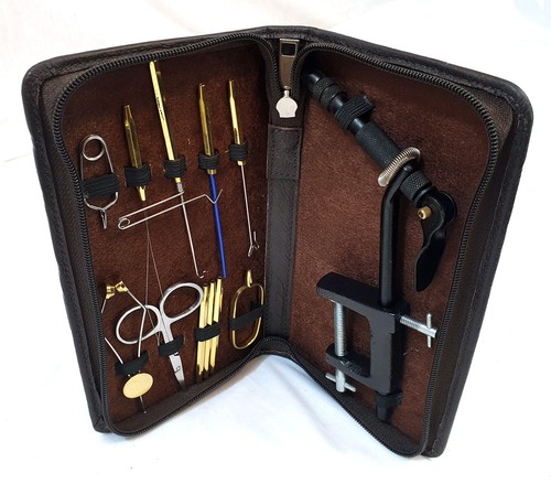 Fly tying vice - tying, in