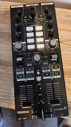 Reloop mixtour pro - reloop, dj