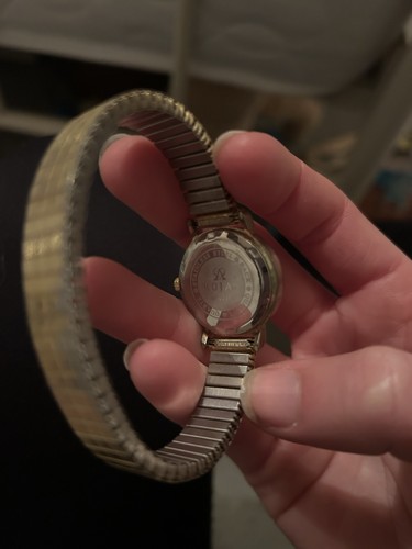 Quartz watches - quartz,