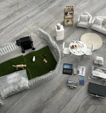 Miniature dollhouse furniture