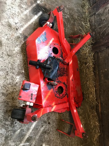 Twin rotary centre mower deck