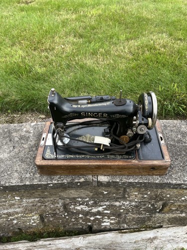 Vintage 1932 singer - 1932,