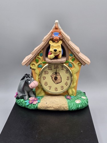 Winnie pooh mantel - winnie,