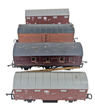 Rake of 4 X OO Gauge Model