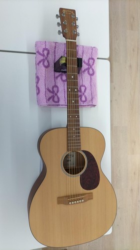 Martin ooom acoustic guitar - ooom,