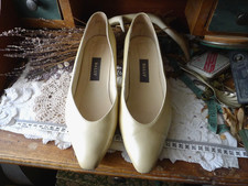 Vintage bally shoes heels