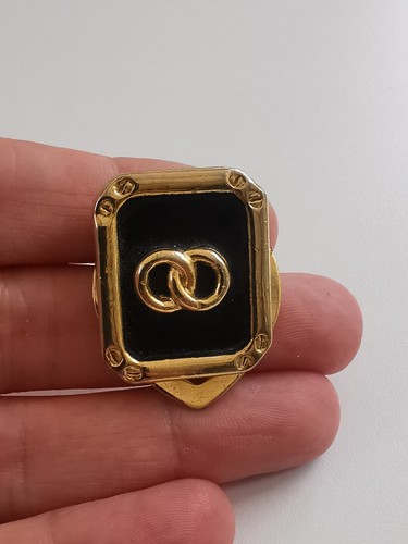 Vintage goldtone scarf clip - goldtone,