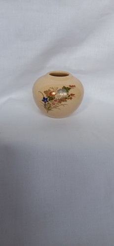 Small vintage kutani - small,