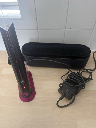 Dyson straightner flat iron - dyson,