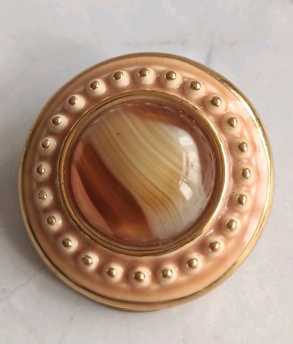 Gold tone round vintage - tone,