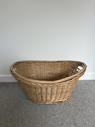 Large vintage wicker - vintage,