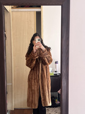 Mink fur coat in excellent condition, size M