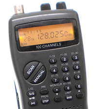 UNIDEN BEARCAT 105XLT AM/FM