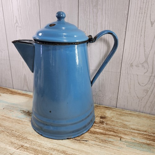 Vintage blue enameled metal - blue,