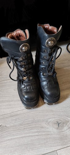 Vintage new rock reactor black - new,
