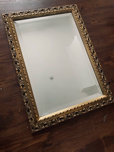 Beautiful vintage gilt resin - beautiful,