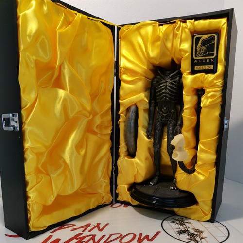 Plus heavy metal alien - x-plus,