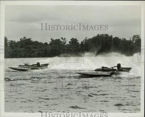 Press photo boat racing - photo,