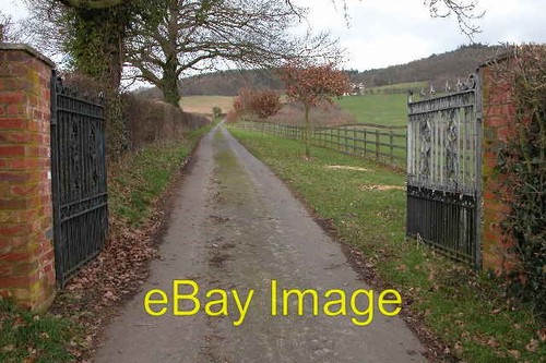 Gate and driveway - , lippets