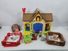 ELC Happyland Farm Barn Play