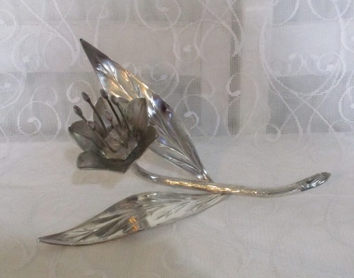 Vintyage silver plated lotus - silver,